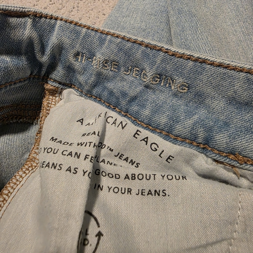 American Eagle High Rise Jeggings Size 2 - Picture 3 of 6